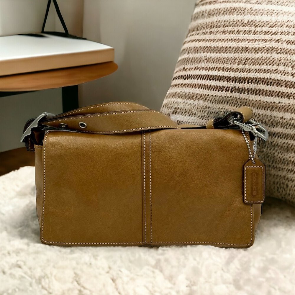 Coach Shoulder Bag in Tan Brown